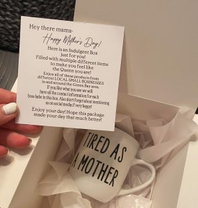Teddie's Creative Cakes Mother's Day Box