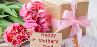 mothers day brunch, gifts, events; green bay, appleton; flowers gift and tag that says happy mother's day